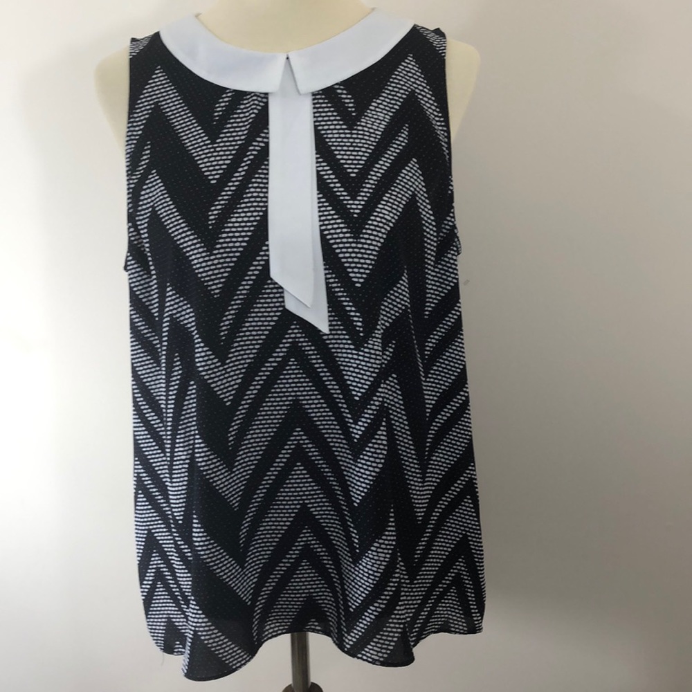 🌺 SALE 🌺Vince Camuto top